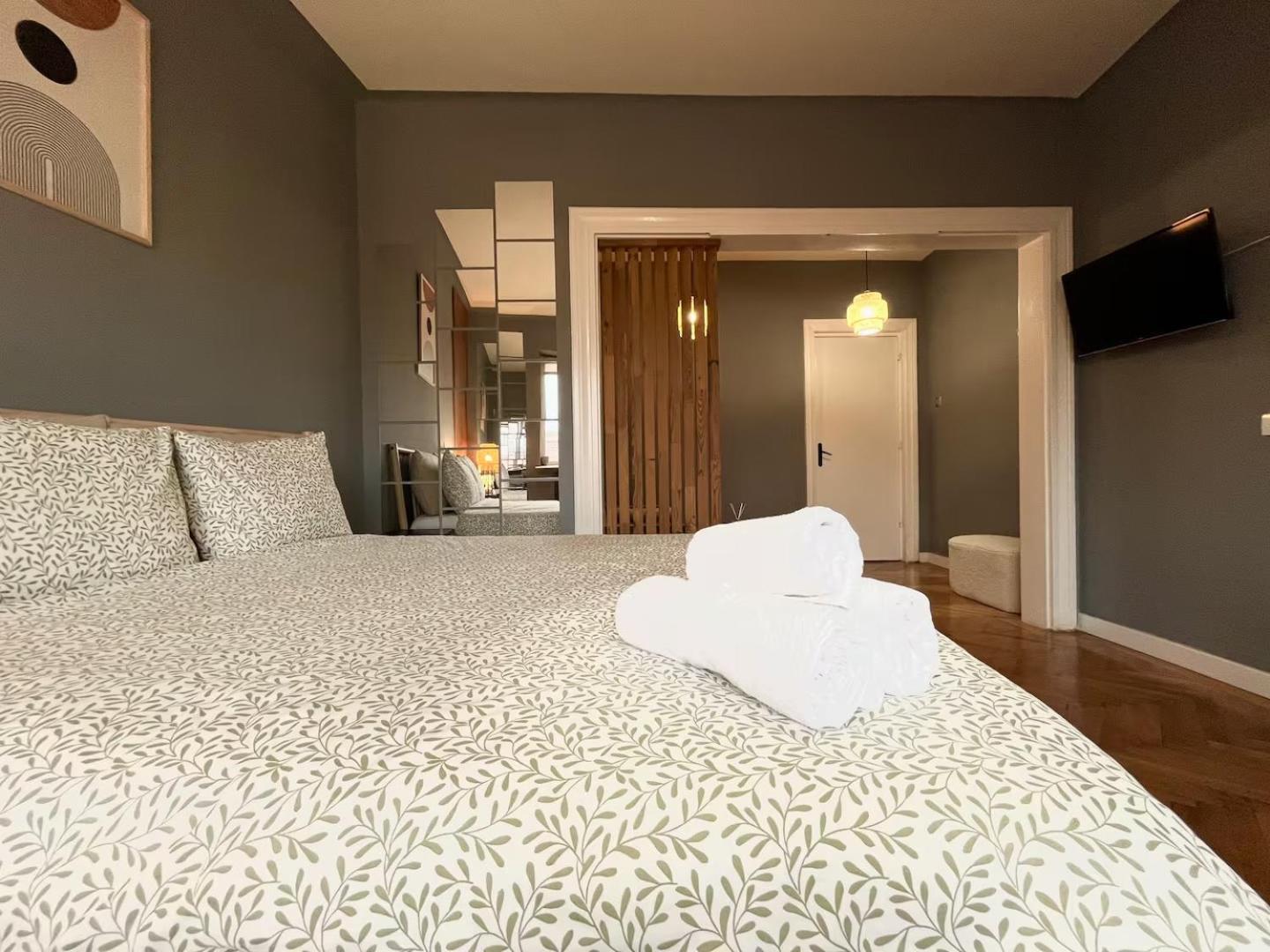 Woodie Studio With Premium Comfort By Piata Unirii بوخارست المظهر الخارجي الصورة